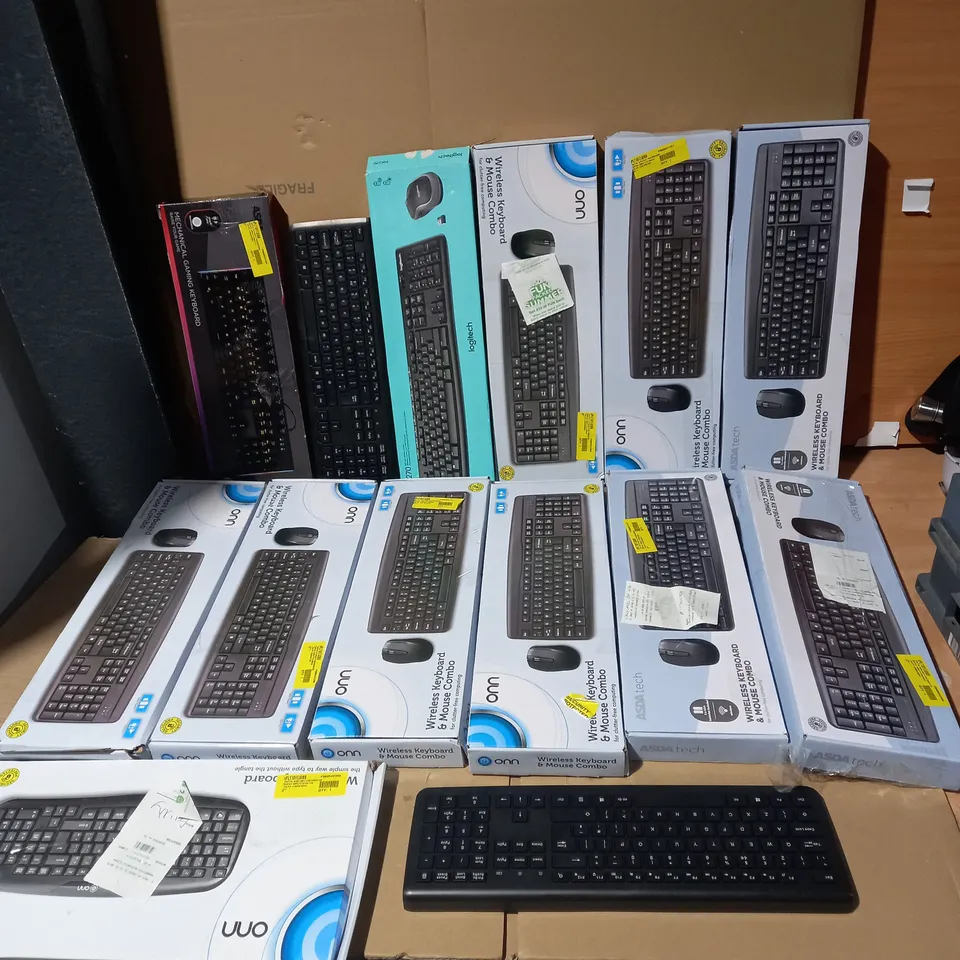 LOT OF APPROX. 14 ASSORTED COMPUTER KEYBOARDS TO INCLUDE LOGITECH, ONN, ASDATECH ETC
