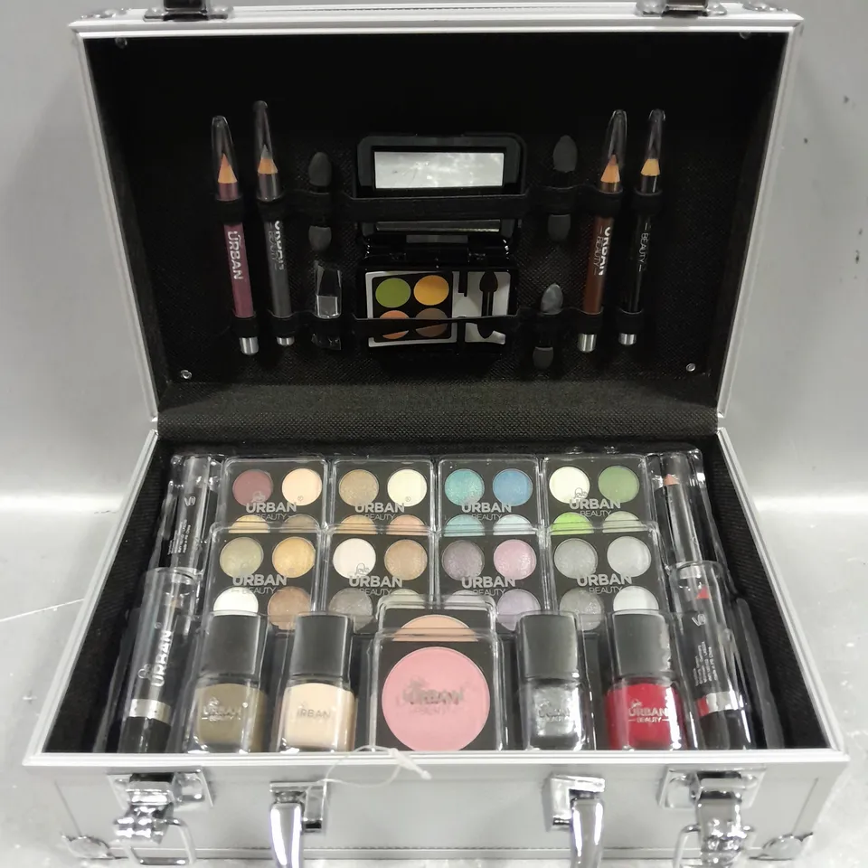 THE URBAN BEAUTY MAKE-UP COLLECTION