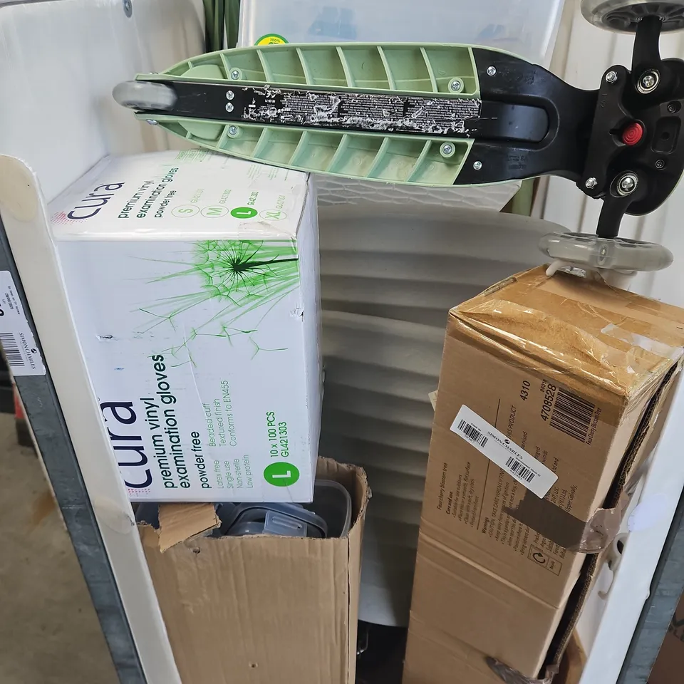 CAGE OF APPROXIMATELY 8 ASSORTED ITEMS TO INCLUDE - PARASOL, CHILDS SCOOTER, VINYL GLOVES, ETC - COLLECTION ONLY