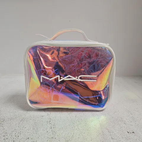 M.A.C COSMETIC BEAUTY BUNDLE