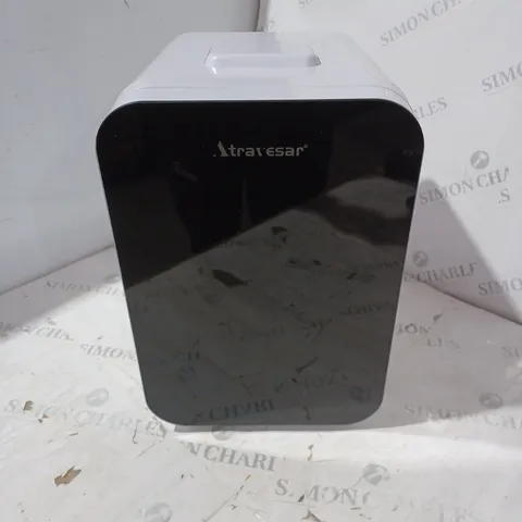 BOXED ATRAVESAR COLD-WARM ELECTRONIC REFRIGERATOR