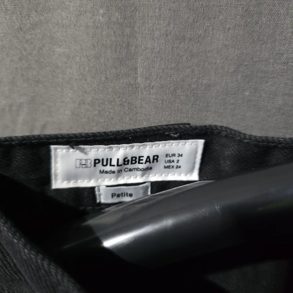 PULL&BEAR WOMEN'S BLACK DENIM JEANS - PETITE, UK 6 (EU 34, US 2)
