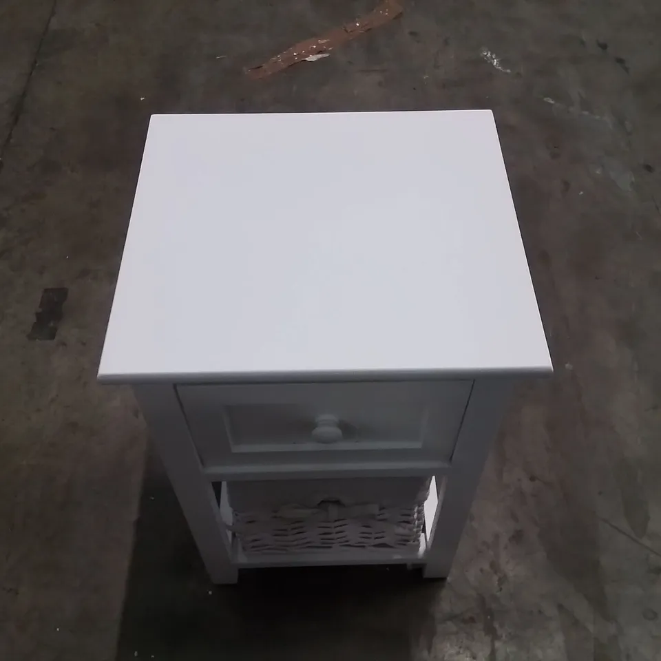 BOXED SET OF 2 BATHROOM STORAGE UNITS -WHITE-
