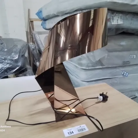 QUALITY EX-SHOWROOM METAL TABLE LAMP 