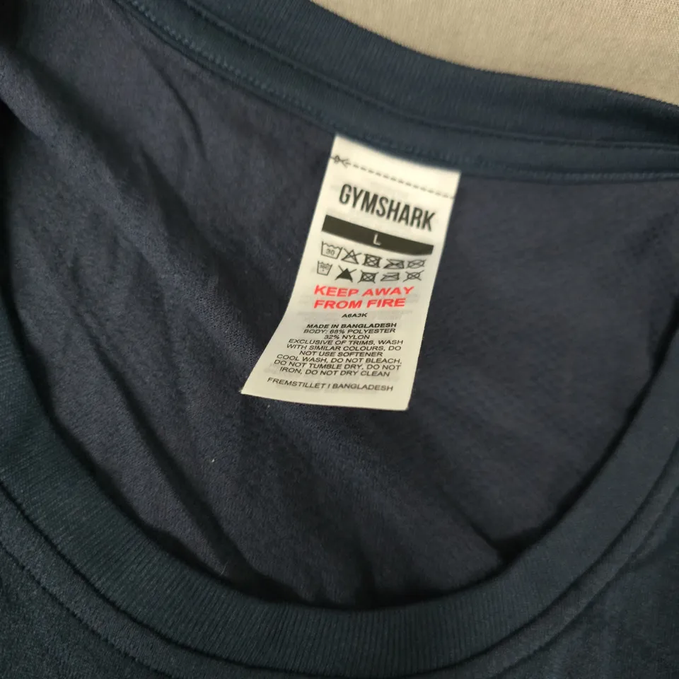 GYMSHARK GEO SEAMLESS TANK IN NAVY - LARGE