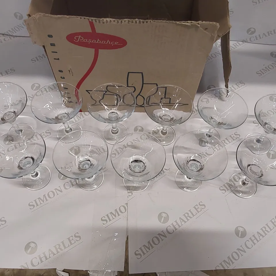 BOX OF 11x MARTINI GLASSES