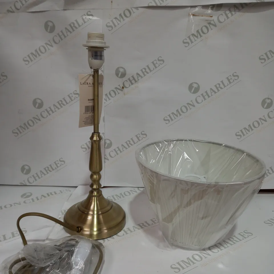 LAURA ASHLEY ELLIOT TABLE LAMP