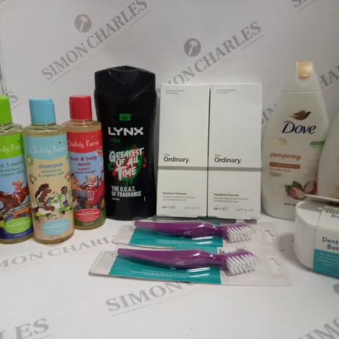 BOX OF APPROX 10 ASSORTED BEAUTY PRODUCTS TO INCLUDE CHILD'S FARM SHAMPOO, LYNX BODY WASH, DOVE SHOWERING CREAM, ETC
