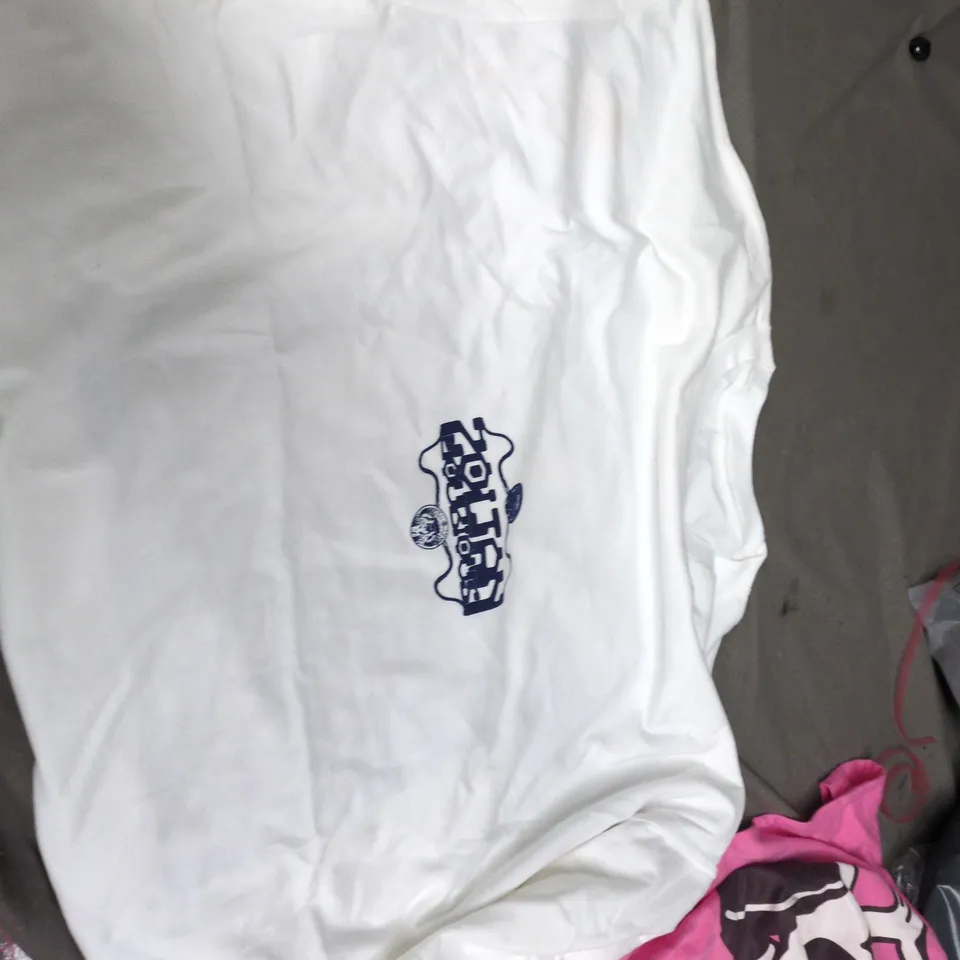 LOT OF 3 LADIES/MENS/KIDS' CLOTHING ITEMS: PINK SNOOPY GRAPHIC TEE, WHITE LOGO TEE, ROYAL BLUE SATIN EVENING GOWN 25 PIECES APPROXIMATLEY