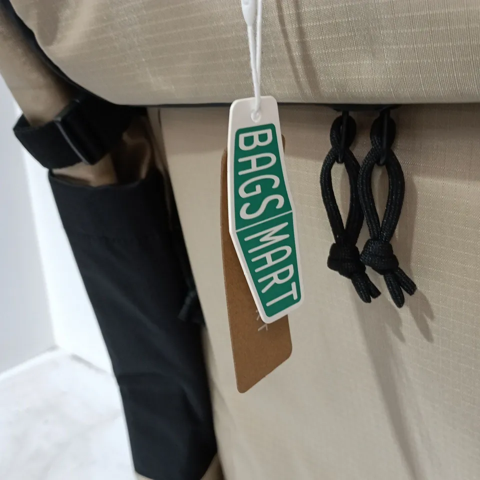 BAGSMART WHEELED LUGGAGE BAG IN BEIGE