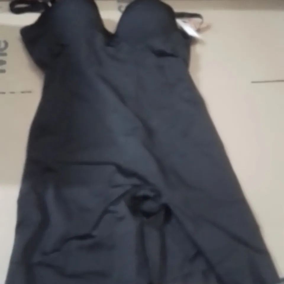 BOXED BRAND NEW APPROXIMATELY 3 MAGISCULPT BLACK BODYSUIT SIZE 36E