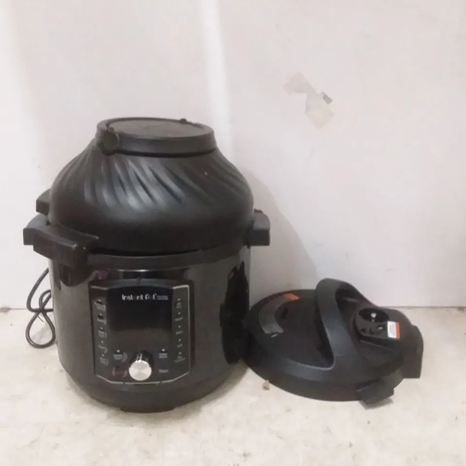 BOXED INSTANT POT PRO CRISP + AIR FRYER 