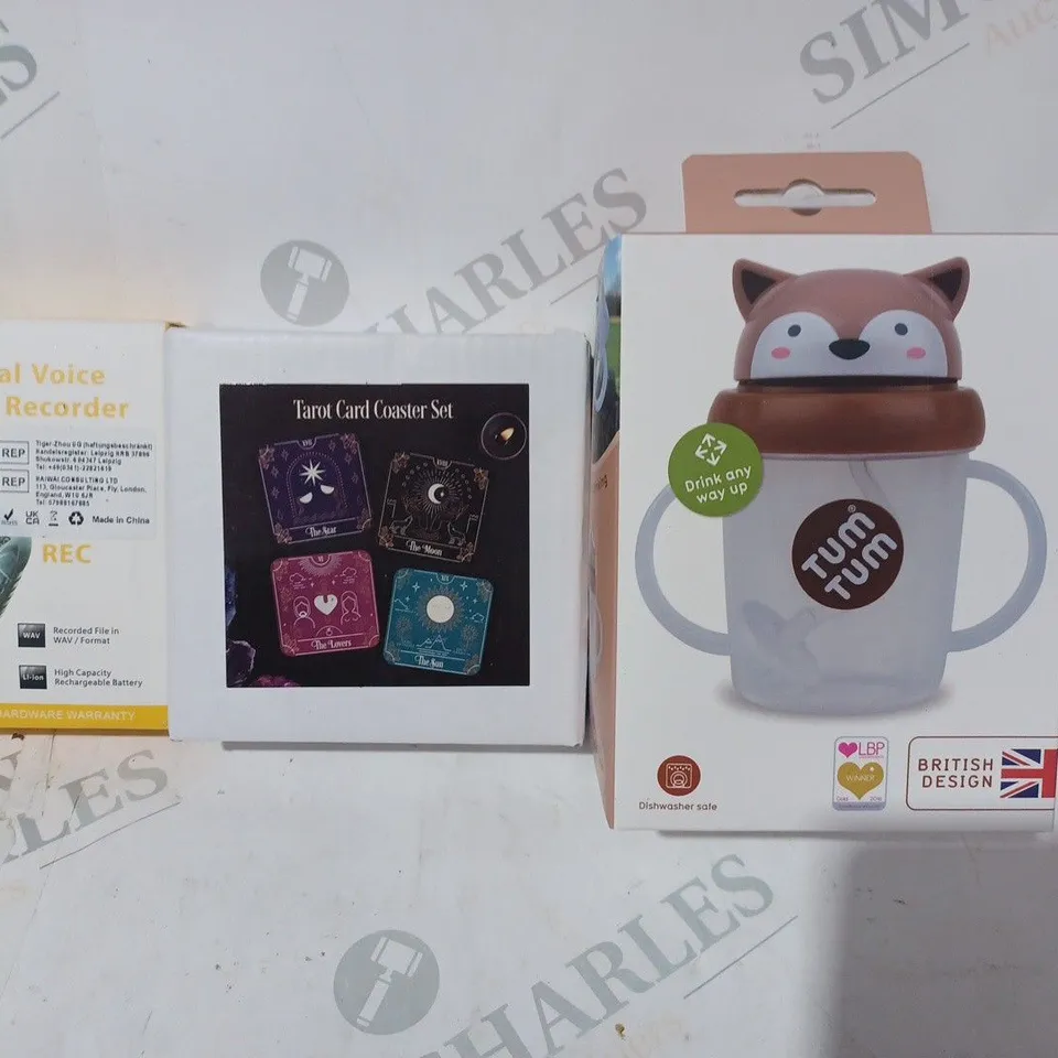 APPROXIMATELY 10 ASSORTED HOUSEHOLD ITEMS TO INCLUDE TUM TUM TIPPY UP CUP, TAROT CARD COASTER SET, DIGITAL VOICE RECORDER, ETC