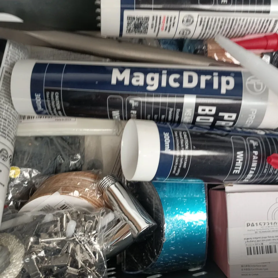 APPROXIMATELY 10 ASSORTED HOUSEHOLD ITEMS TO INCLUDE JOHN LEWIS, ZIGBEE SMART PLUG, ETC