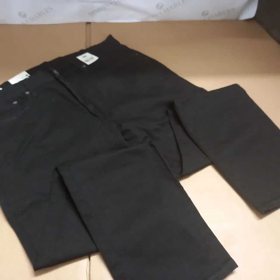 LEVIS 502 TAPER JEANS - W36 L30
