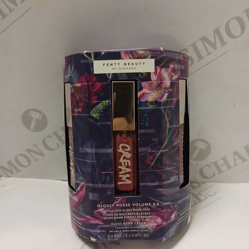 FENTY BEAUTY - GLOSSY POSSE VOLUME 5.0 LIP GLOSS BOMB TRIO