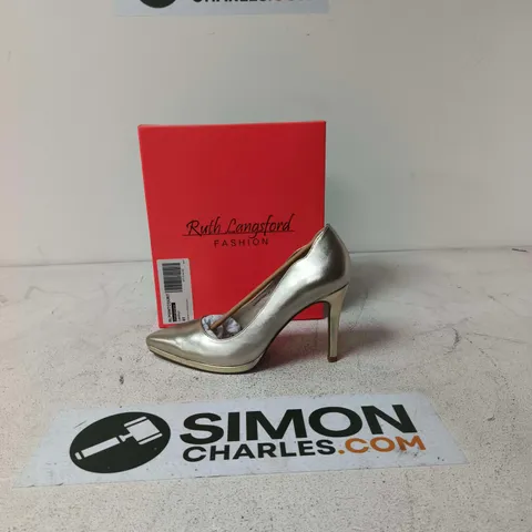 RUTH LANGFORD FASHION METALLIC GOLD HIGH-HEELED SHOE, BOXED - SIZE EUR 41 