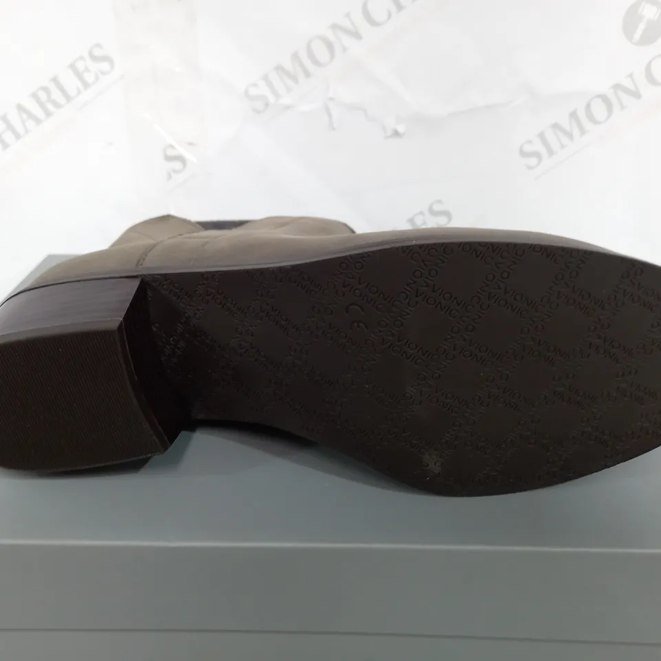 VIONIC HOPE JOSLYN CHARCOAL BOOT - UK 5.5