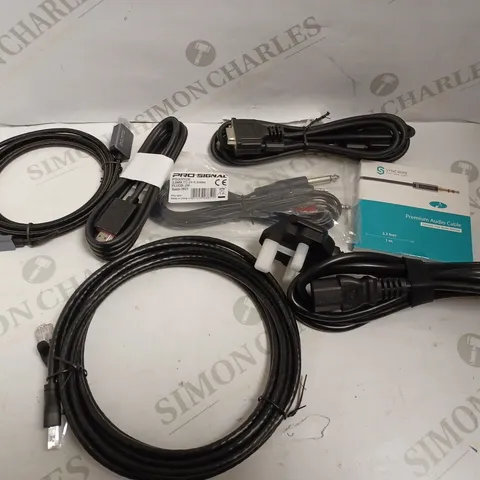 BOX OF APPROX 15 ITEMS INCLUDING ASSORTED CABLES