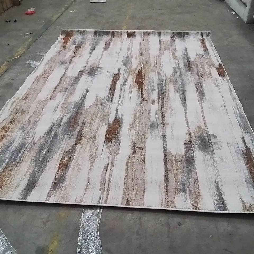 QUALITY DESIGNER AREA RUG APPROXIMATELY 290X210CM