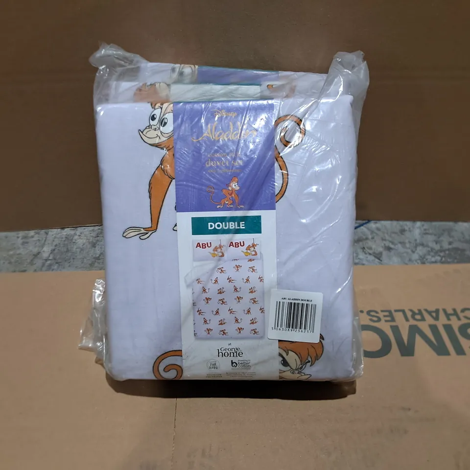 BOX OF APPROXIMATELY 9 ASSORTED DISNEY ALADDIN DUVET SET DOUBLE 
