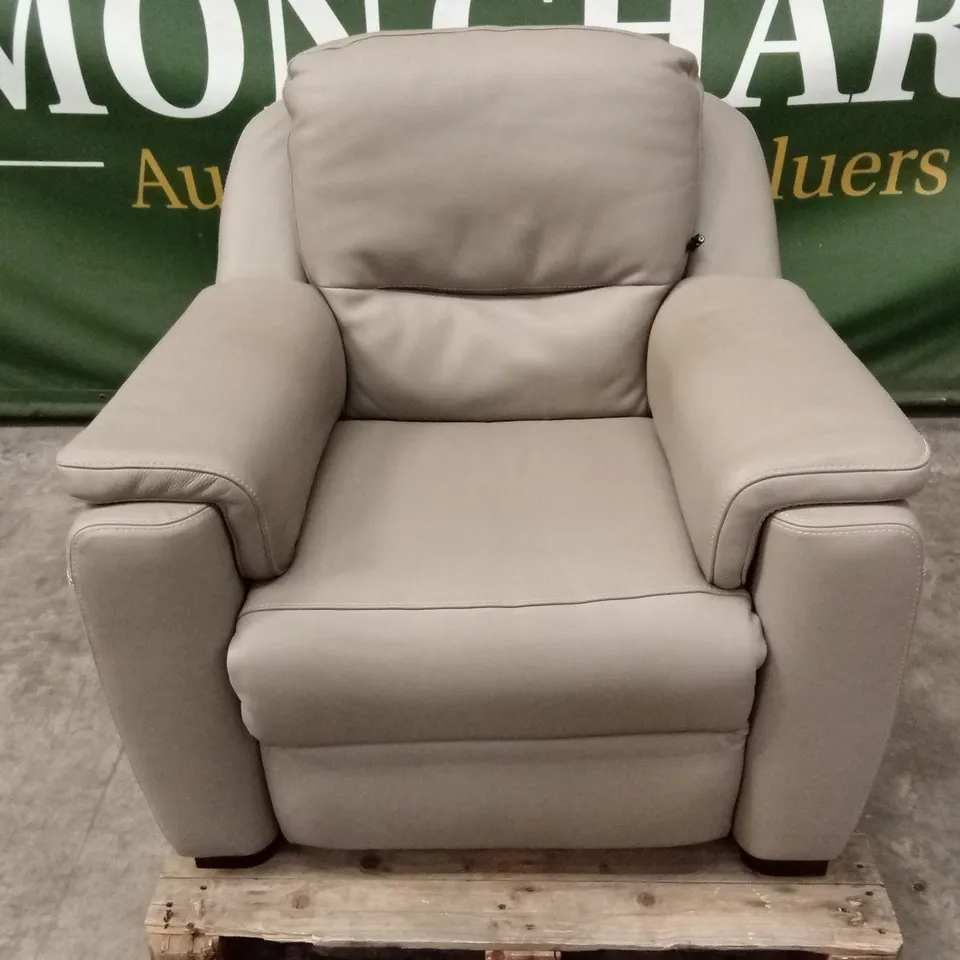 QUALITY DESIGNER ITALIAN MADE AVOLA LEATHER ELECTRIC RECLINER ARMCHAIR