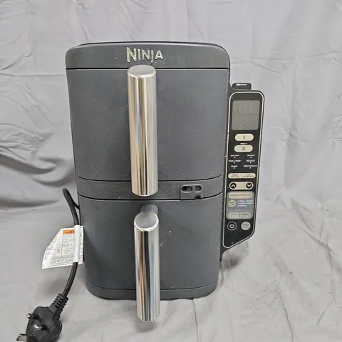NINJA COUNTERTOP AIR FRYER OVEN IN BLACK & GREY