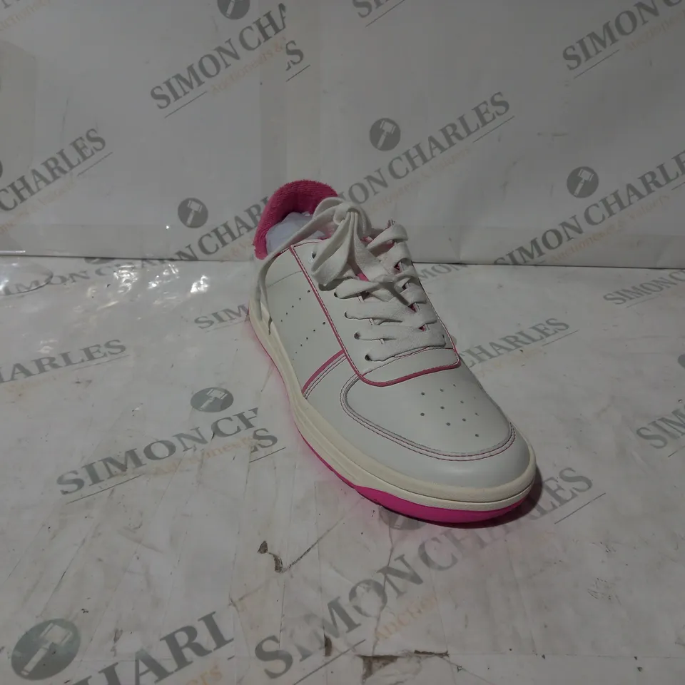 BOXED PAIR OF DUNE TRAINERS IN PINK/WHITE UK SIZE 6