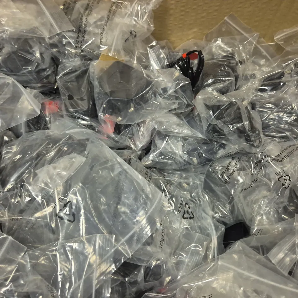 BOX OF APPROXIMATELY 140 SWITCHING ADAPTERS - ADS-26SGP-12