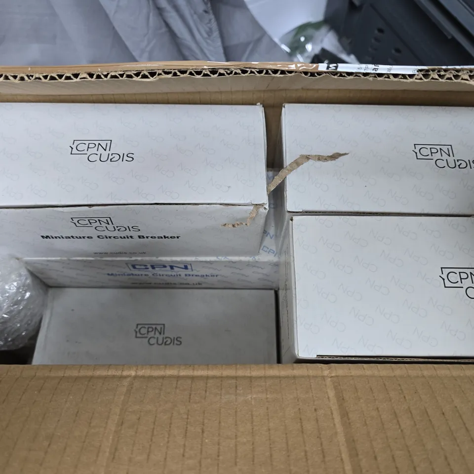 APPROXIMATELY 10 ASSORTED MINIATURE CIRCUIT BREAKER SETS 