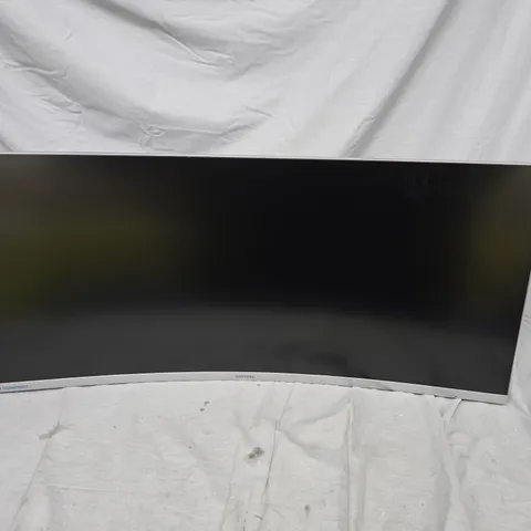SAMSUNG ULTRA-WIDE CURVED MONITOR (C34J791WT) 