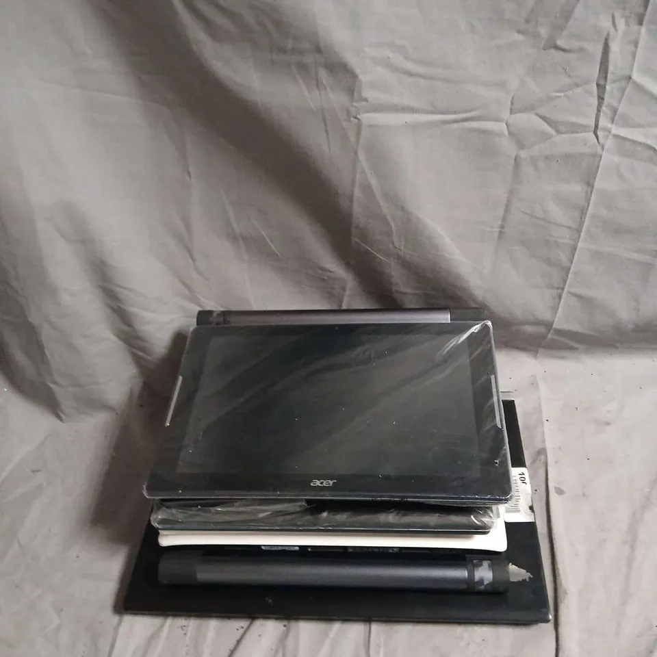 APPROXIMATELY 13 ITEMS OF TOSHIBA AND ACER LAPTOPS NOT TESTED OR HAVE NO POWER SUPPLY .