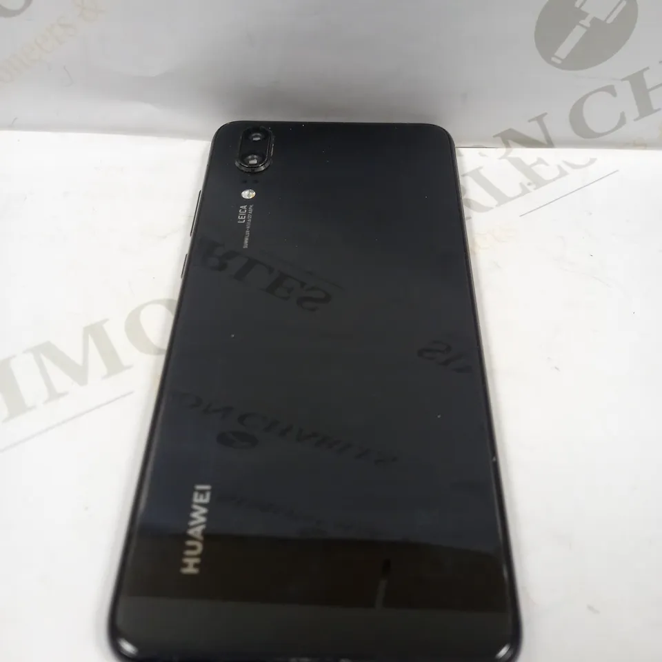 HUAWEI P20