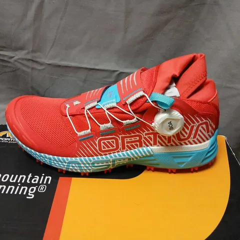 LA SPORTIVA CYKLON WMS WOMEN’S CYCLING SHOES – HIBISCUS/MALIBU BLUE, UK 5 (EU 38)