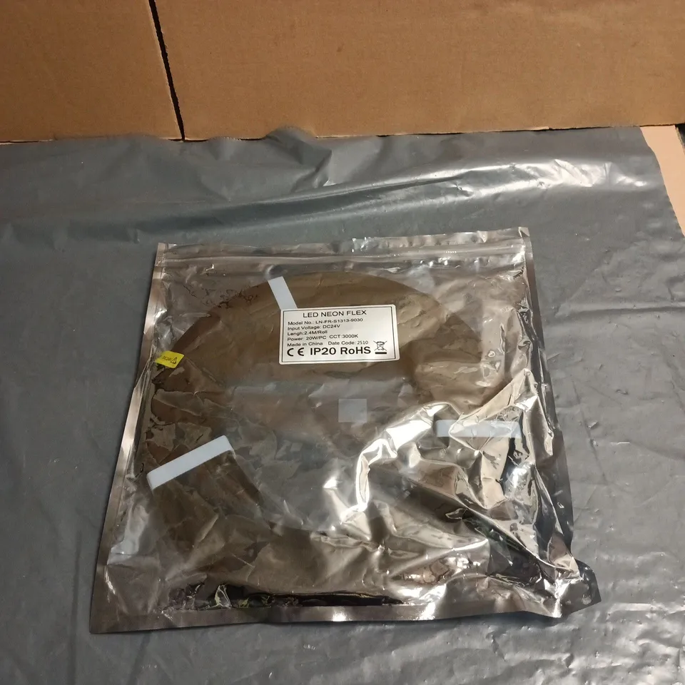 LED NEON FLEX 2.4M ROLL