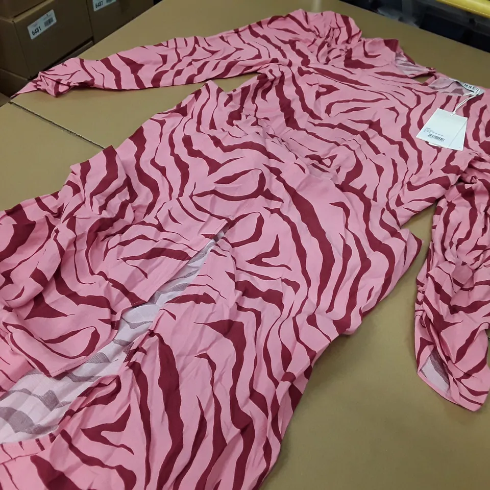 OMNES MARIE RUCHED SLEEVE TEA DRESS - 10