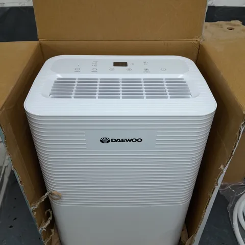 BOXED DAEWOO 12L DEHUMIDIFIER 