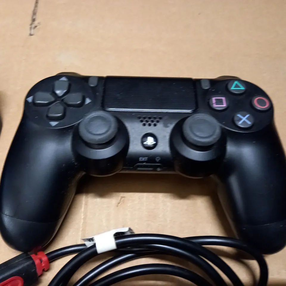 UNBOXED PLAYSTATION 4 CONSOLE WITH CONTROLLER AND 2 GAMES