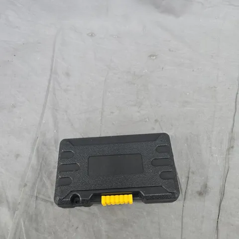 14-PIECE NUT AND BOLT EXTRACTOR SOCKET SET IN CASE (1/4IN–3/8IN DRIVE ADAPTOR)