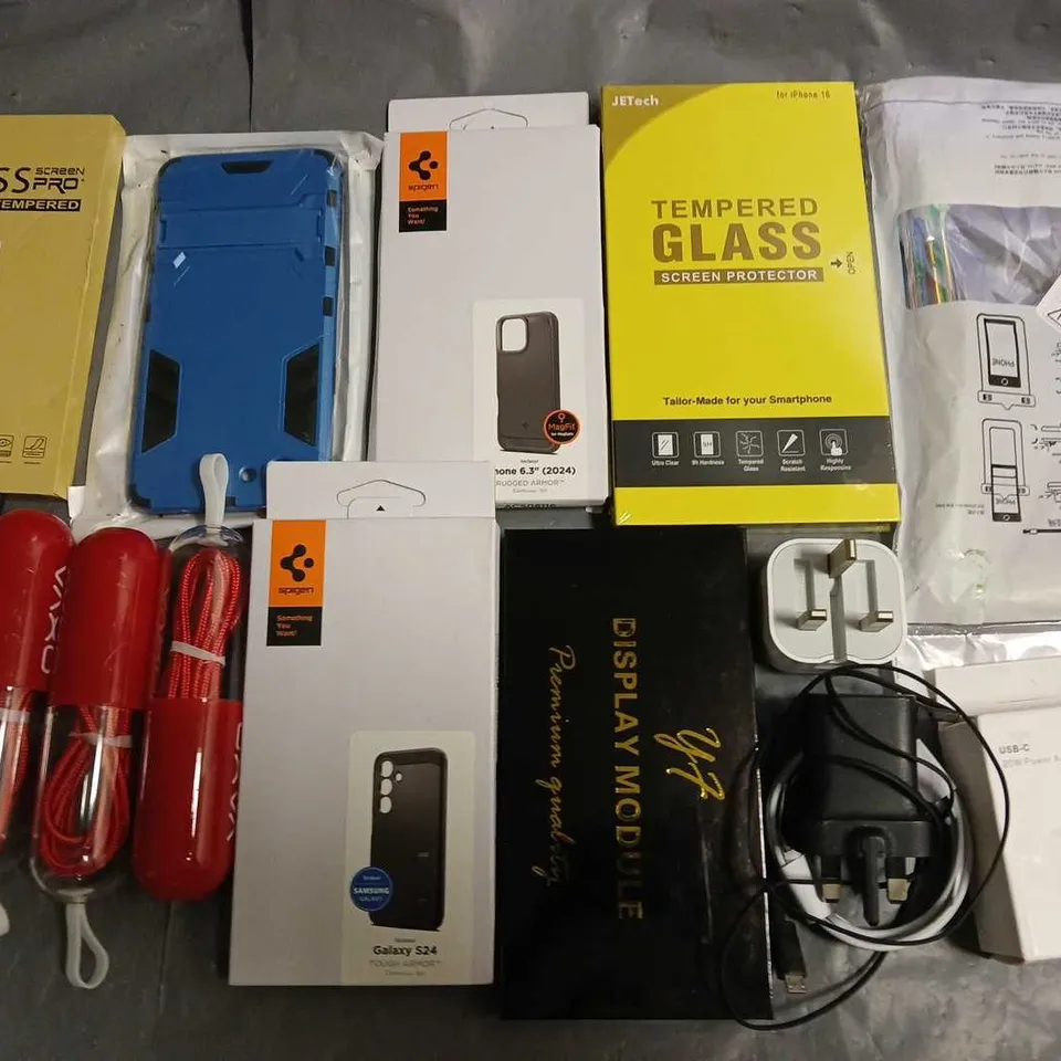 LOT OF ASSORTED MOBILE PHONE ACCESSORIES TO INCLUDE CASES, SCREEN PROTECTORS AND CHARGERS