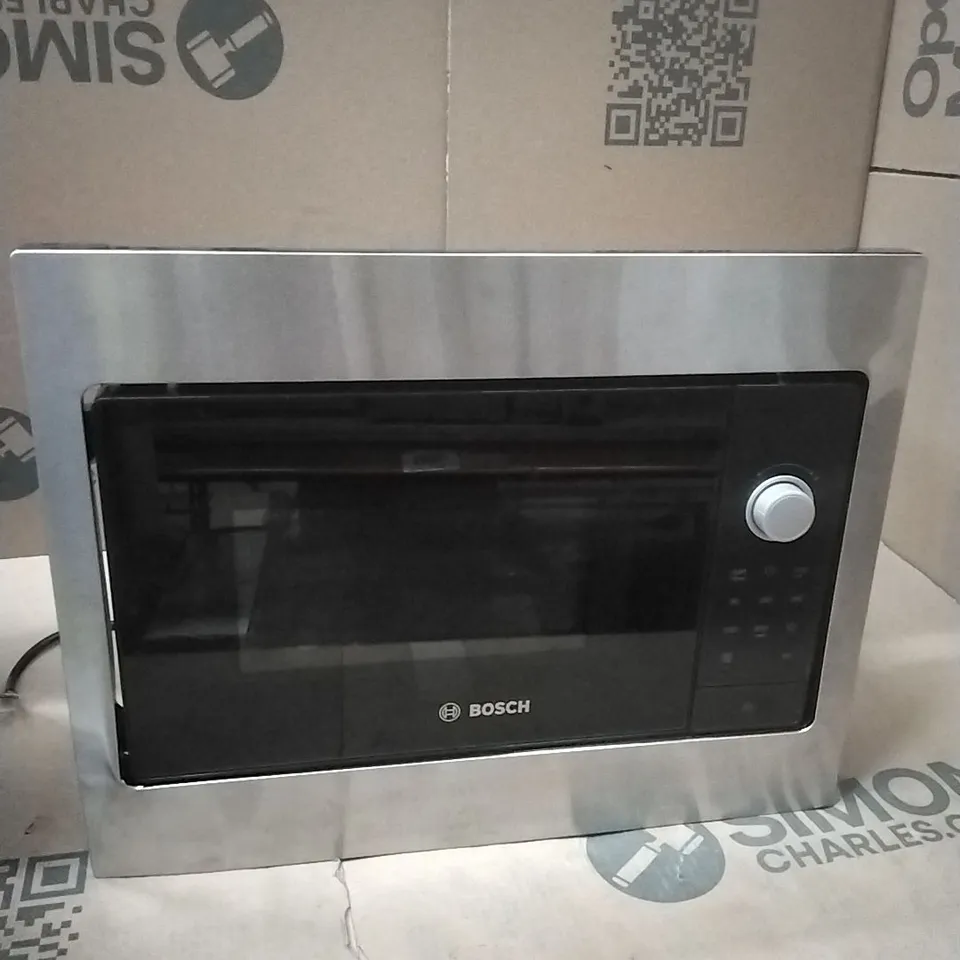 GRADED BOSCH BFL523MS3B SERIES 2 STAINLESS STEEL BUILT IN MICROWAVE OVEN (B-70218)