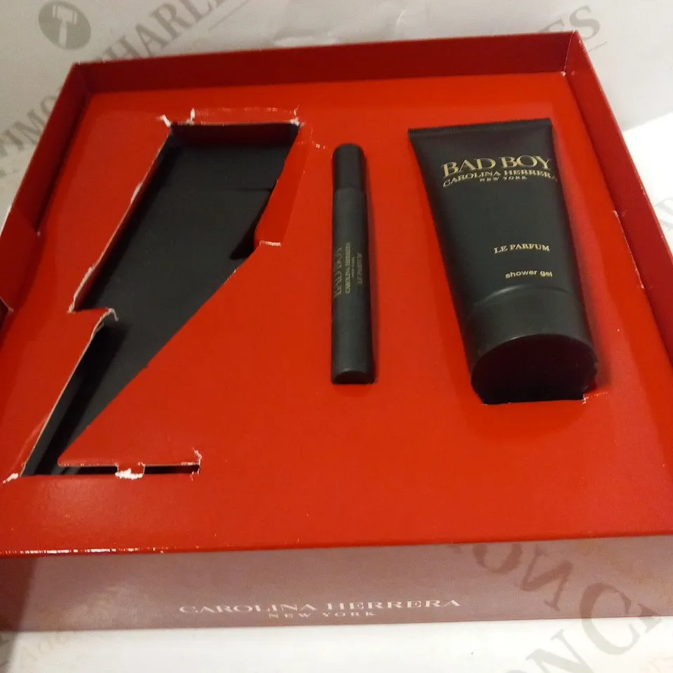 BOXED CAROLINA HERRERA BAD BOY LE PARFUM GIFT SET