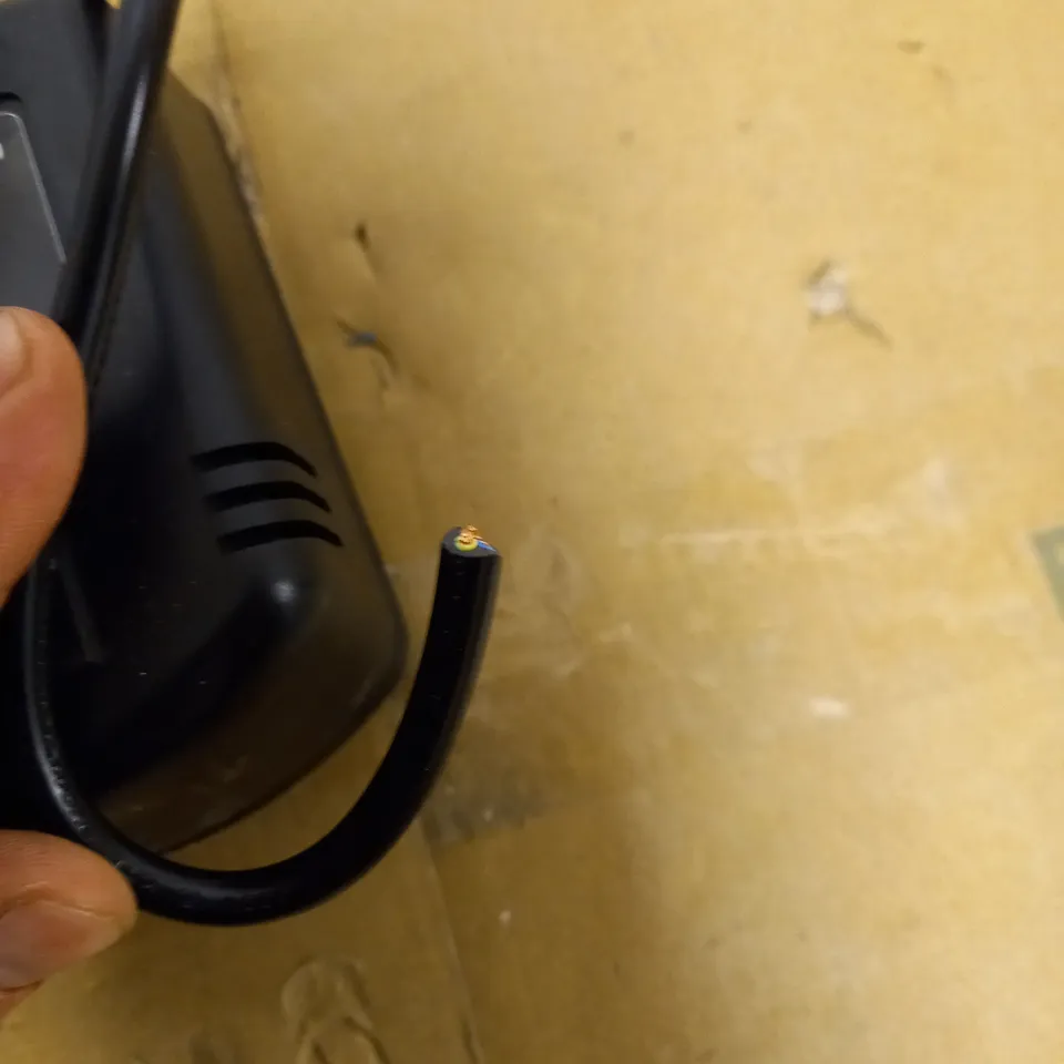 MERCURY STEP DOWN VOLTAGE CONVERTER UK2US100VA