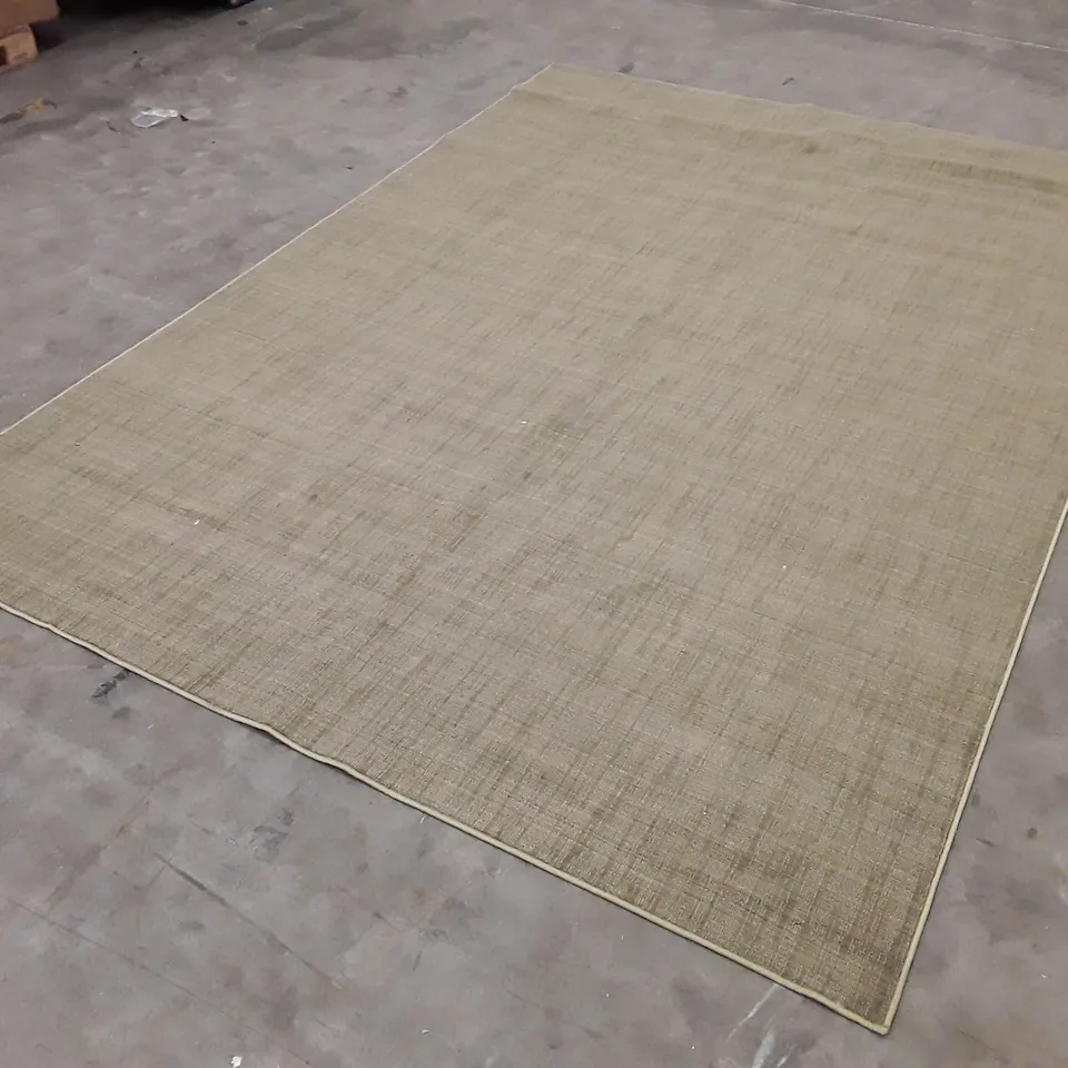 QUALITY DESIGNER AREA RUG APPROXIMATELY 240×340CM