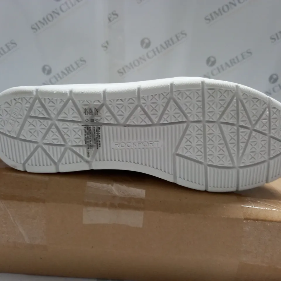 BOXED PAIR OF ROCKPORT NAVYA SLIP-ON SHOES UK 5