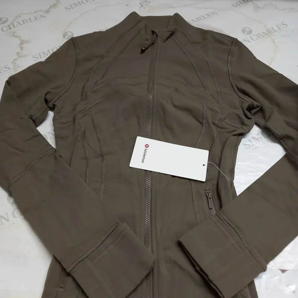 LULULEMON DEFINE JACKET SIZE 6