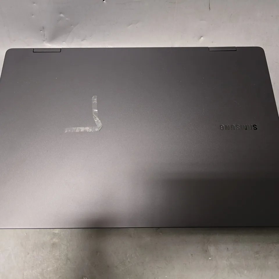 SAMSUNG GALAXY BOOK2 360 