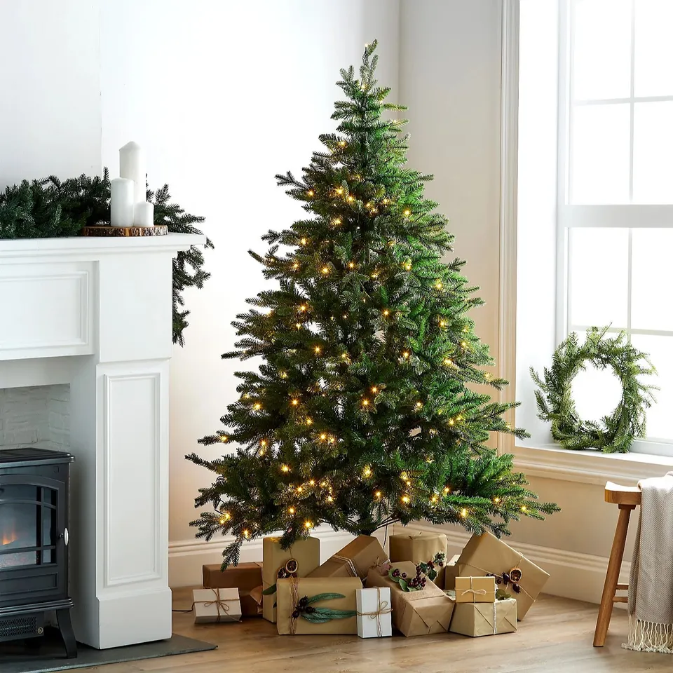 HOME REFLECTIONS PRE-LIT CHRISTMAS TREE - 7FT - COLLECTION ONLY