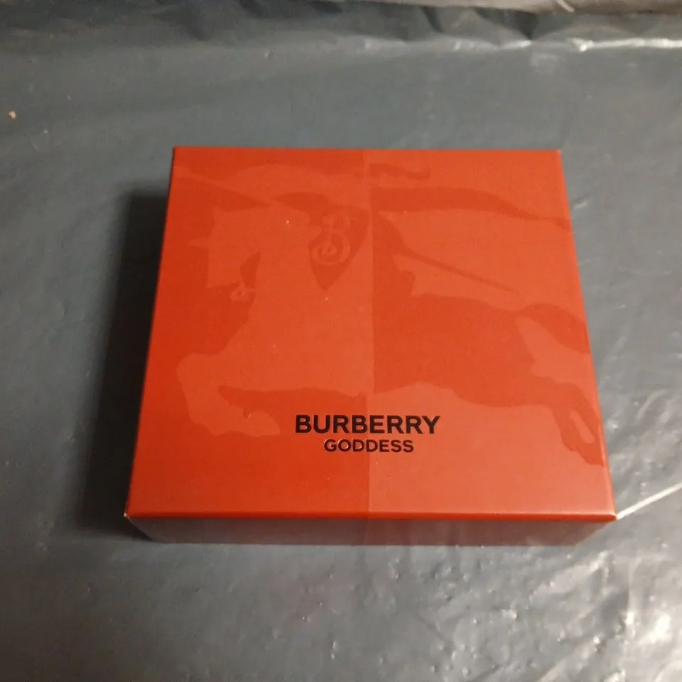 BURBERRY GODDESS GIFT SET 