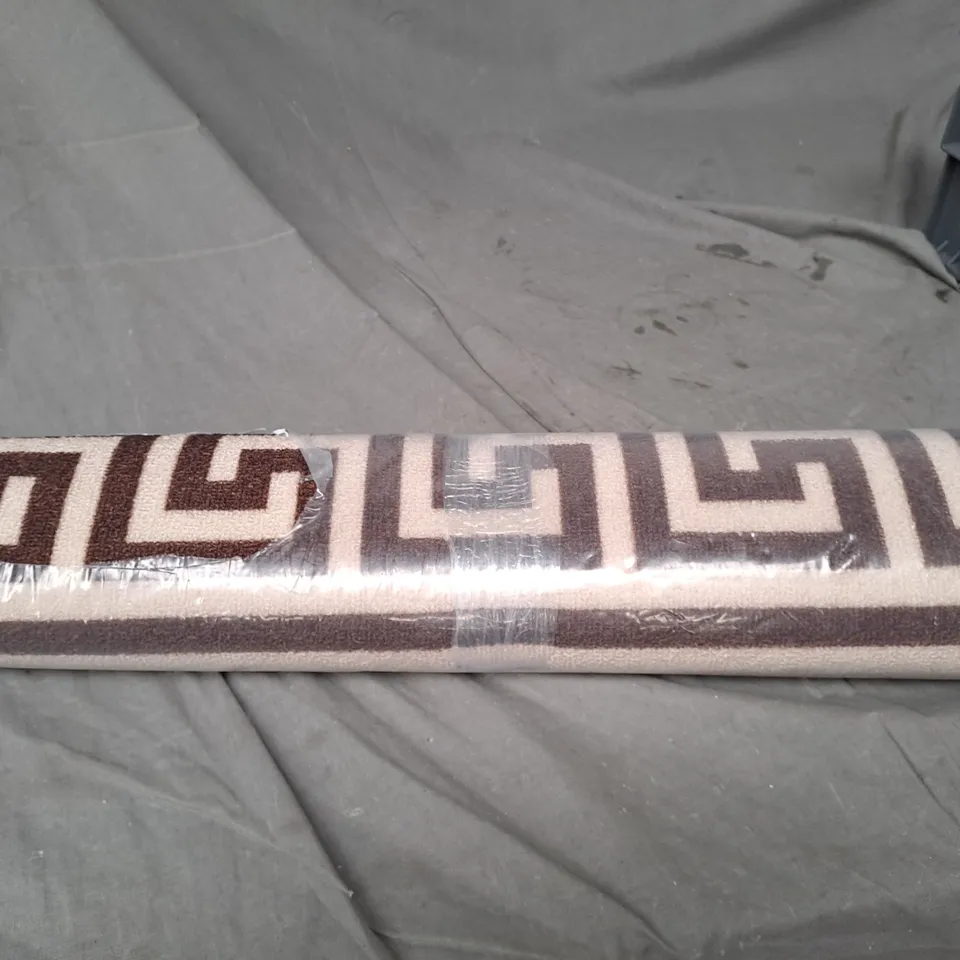 UNBRANDED RUG - CREAM AND BROWN - SIZE UNSPECIFIED